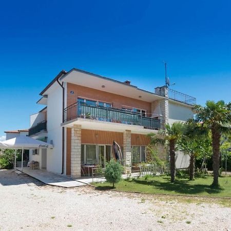 Apartments אומאג מראה חיצוני תמונה